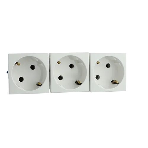 BLOCK THREE EARTH SOCKETS (SCHUKO)-6 MOD WHIT