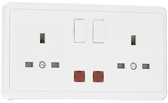 Prise Double de Courant Anglaise avec Interrupteur et Témoin Lumineux